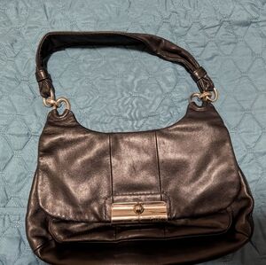 Authentic Coach Kristin hobo bag in black leather with silver hardware. -Vintage